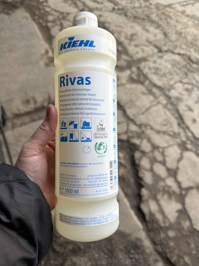 Rivas Surfactant-free intensive cleaner