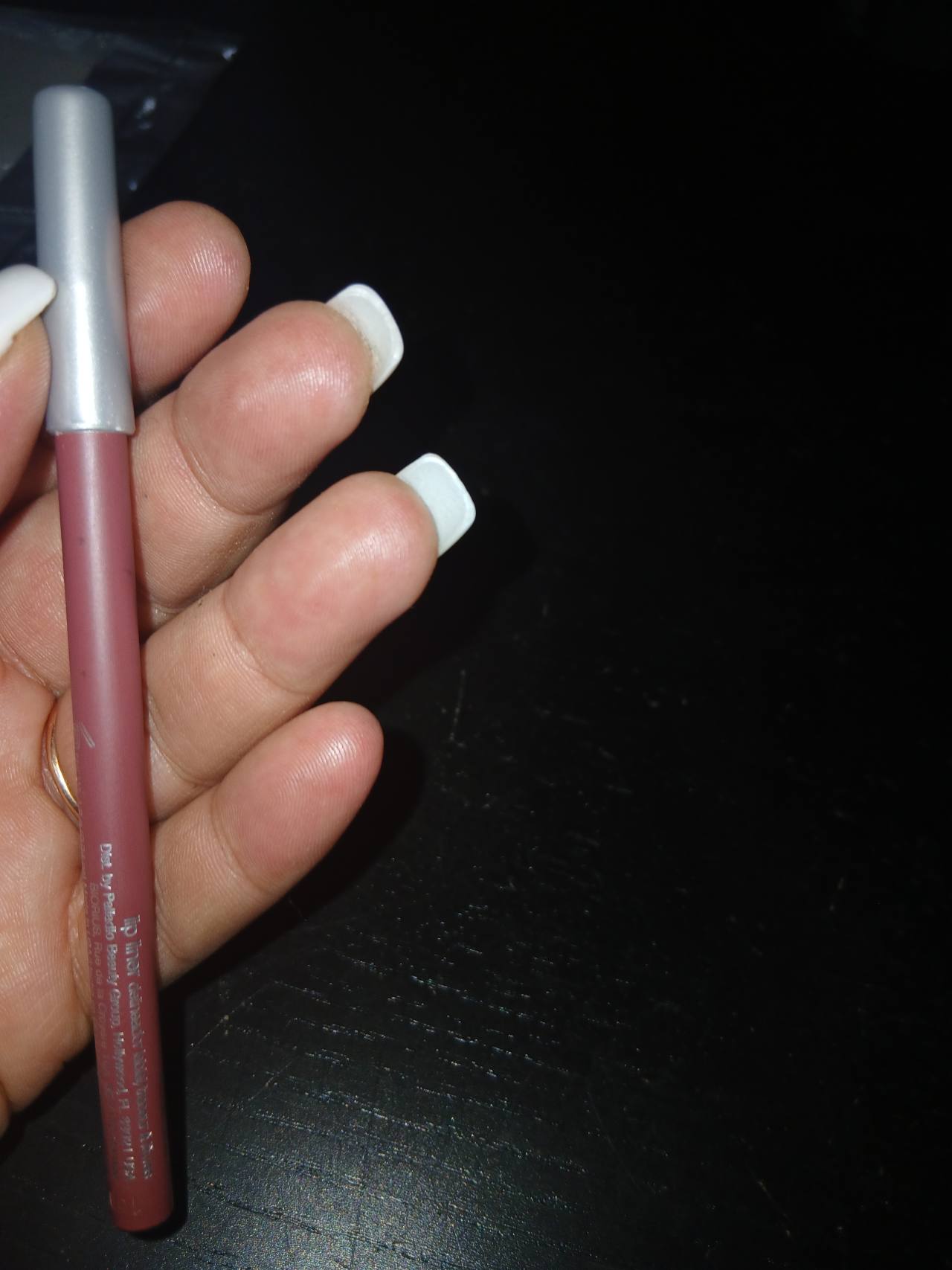 Lip liner