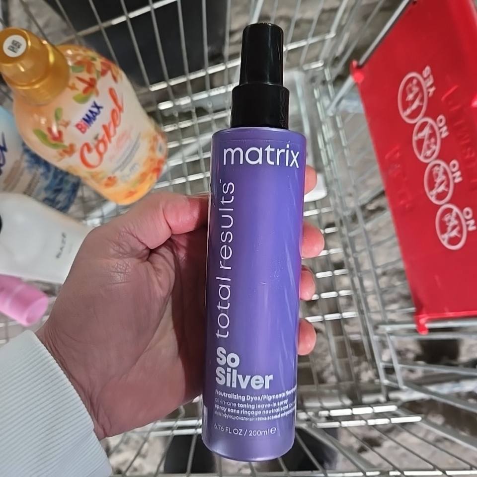 Matrix Total Results So Silver Neutralizing Dye/Pigmenté Neutralisant all-in-one toning leave-in spray
