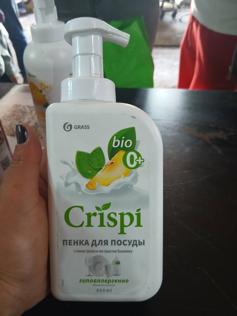 Пенка для посуды Crispi с соком груши и экстрактом базилика