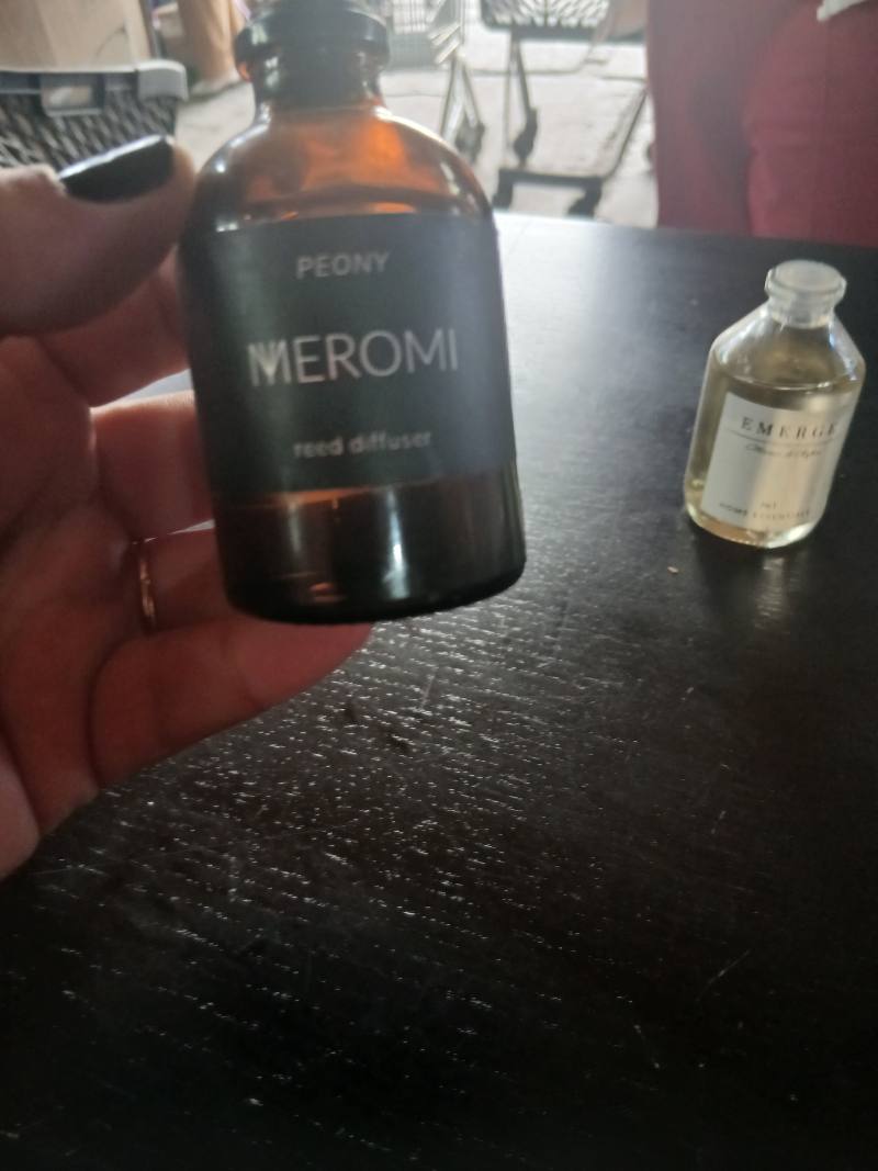 MEROMI PEONY reed diffuser