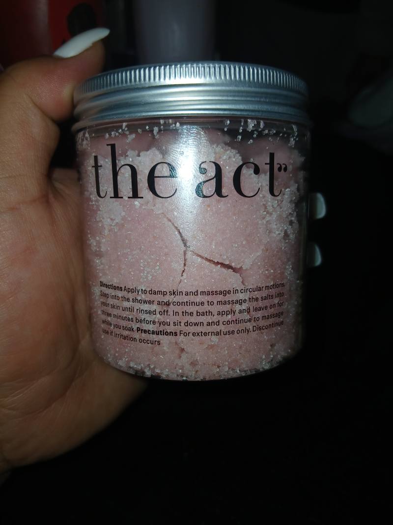 Скраб или соль для ванны the act
