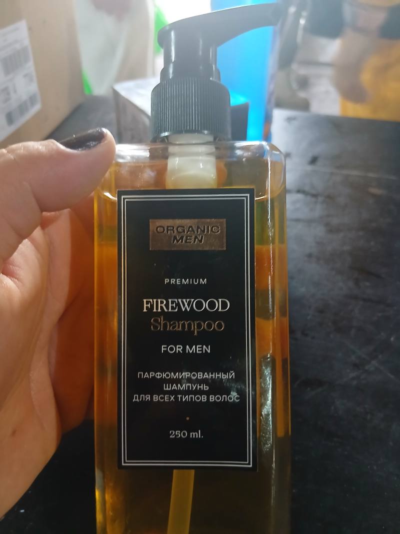 Парфюмированный шампунь Firewood для всех типов волос
