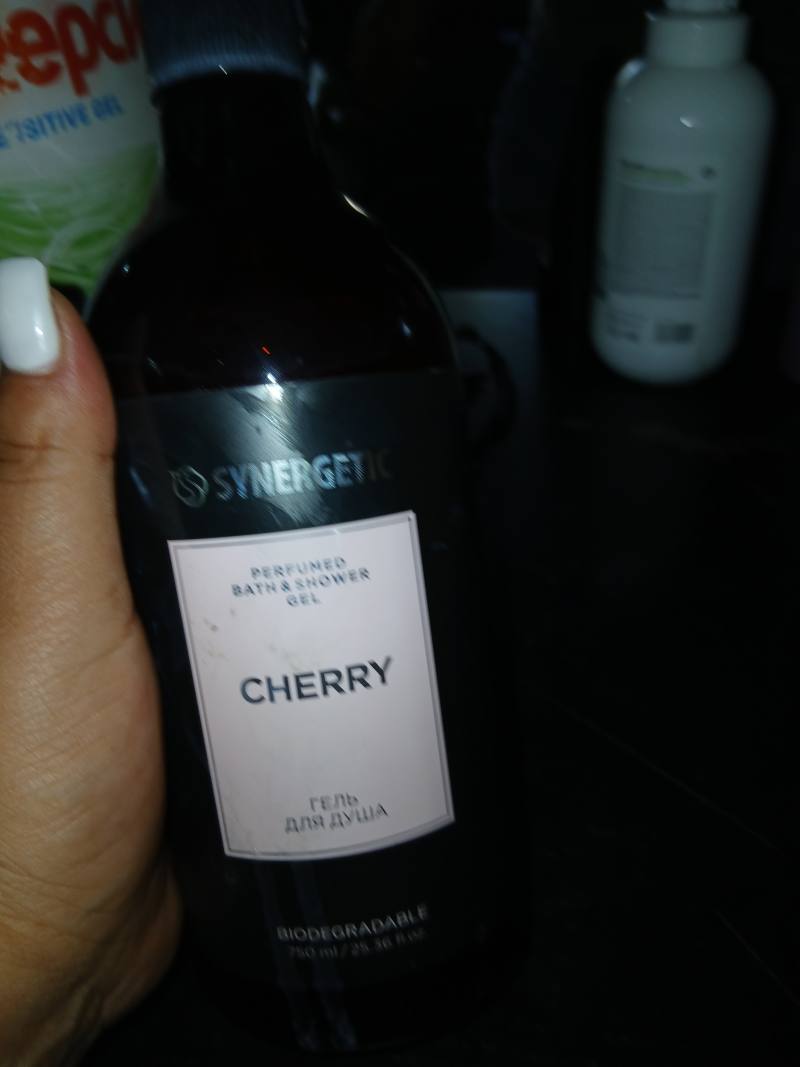 Гель для душа SYNERGETIC Cherry